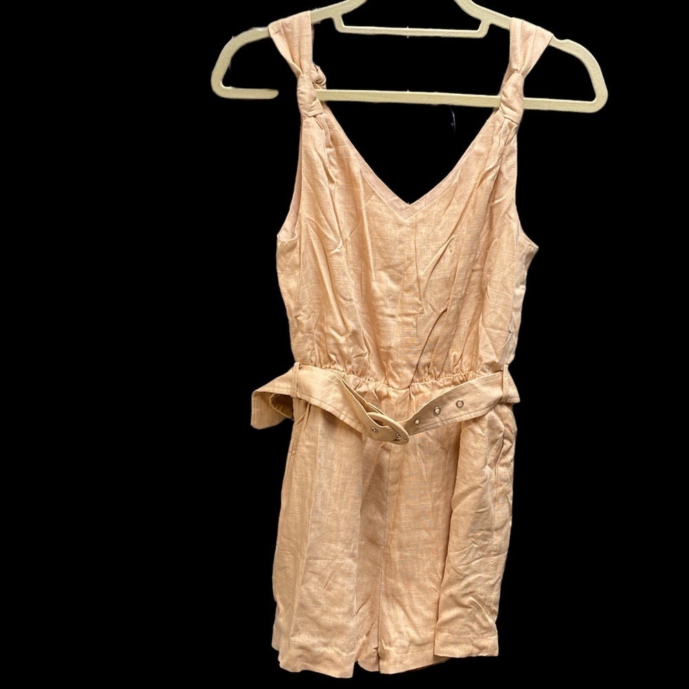 Le Lis romper narrow knotted shoulder straps belted deep V-neck Size Small NWT